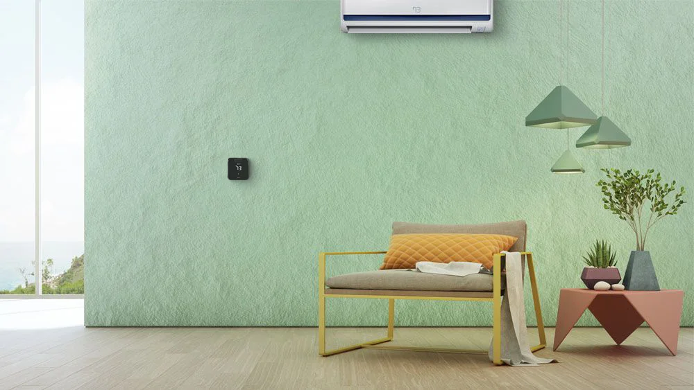 Breez Max - a smart thermostat for mini-split maintaining ideal temperature