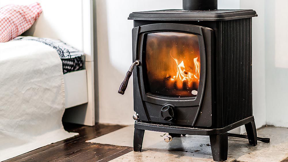 Wood pellet stove