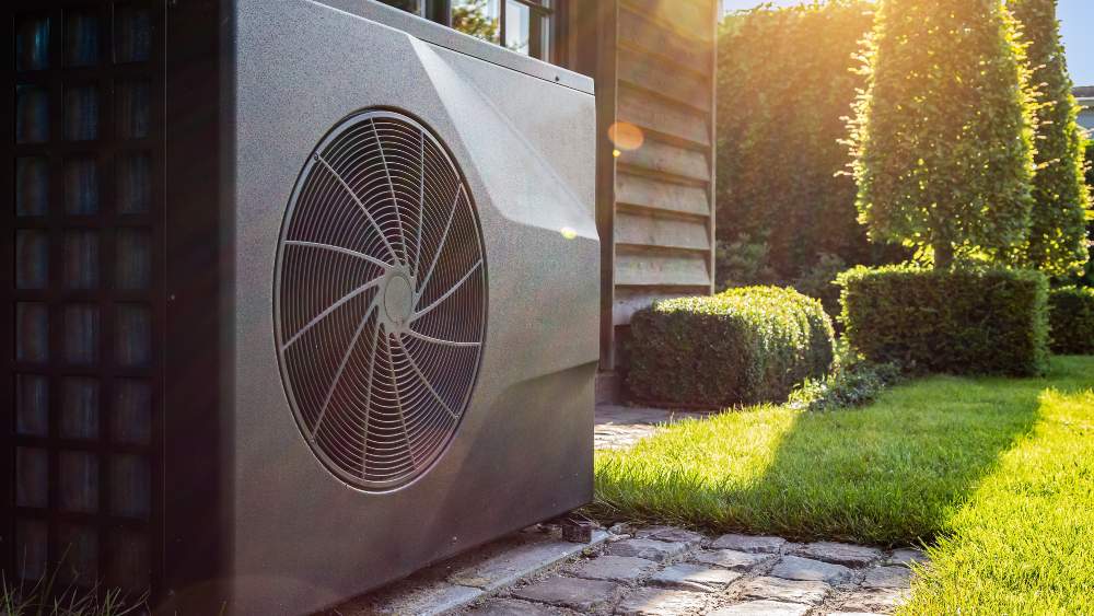 outdoor unit of heat pump